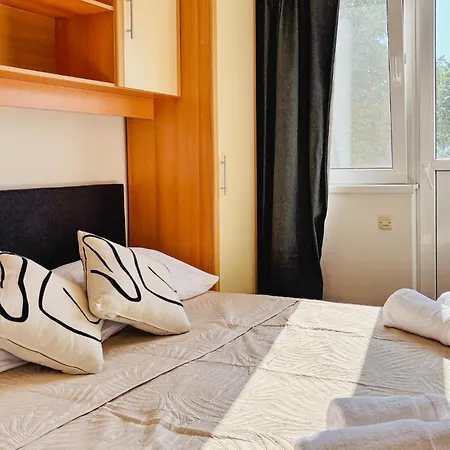 Appartement 2 Bedroom Beautiful In Štinjan