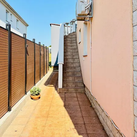 2 Bedroom Beautiful In